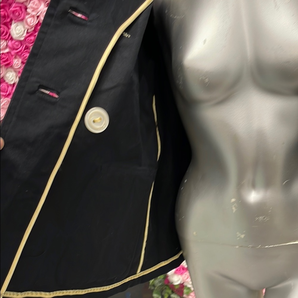 Simply. Chloe Dao’s Double-Breasted Women's Jacket - Picture 6 of 9